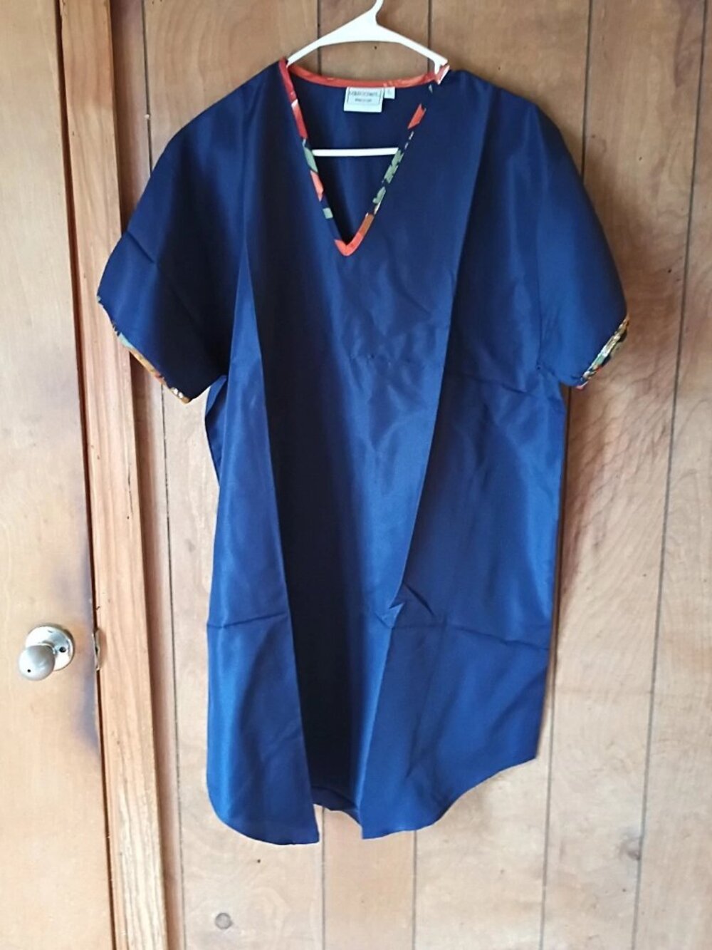 Gold Coast Women’s Scrub Dress Size L Blue V Neck Short Sleeve Pockets Pullover